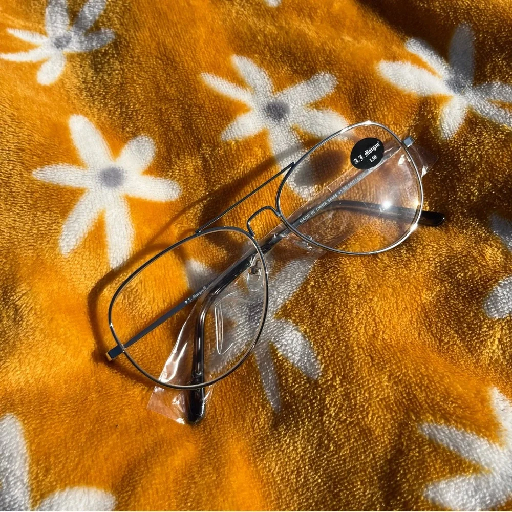 COPY - NEW A.J. Morgan Silver Unisex In Command Reading Glasses +1.50